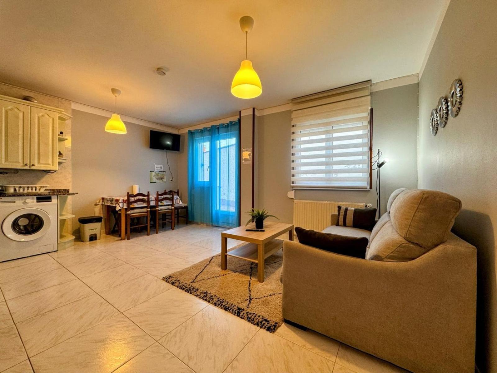 Apartamento Elena Centrico Con Wifi Cangas de Onis Exterior photo